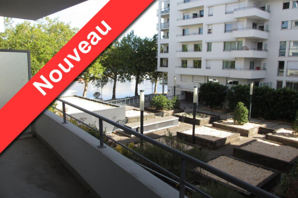 Appartement Studio de 32 m² à louer à NANTES