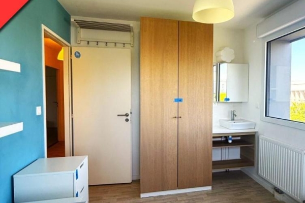 Appartement Studio de 88 m² à louer à NANTES