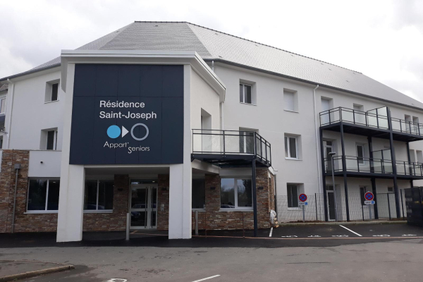 Appartement T2 de 35 m² à louer à FOUGERES