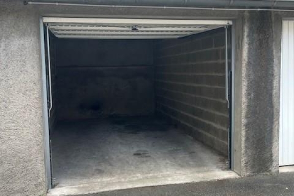 Stationnement à louer à NANTES